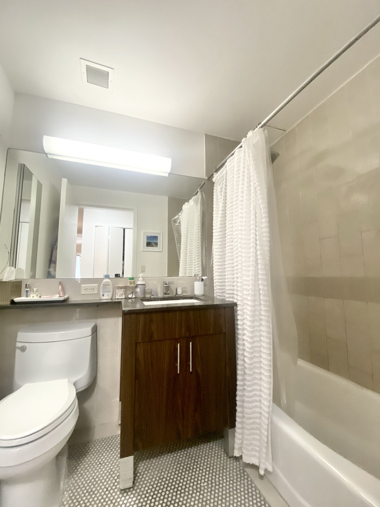 West 19th Street - Photo 11