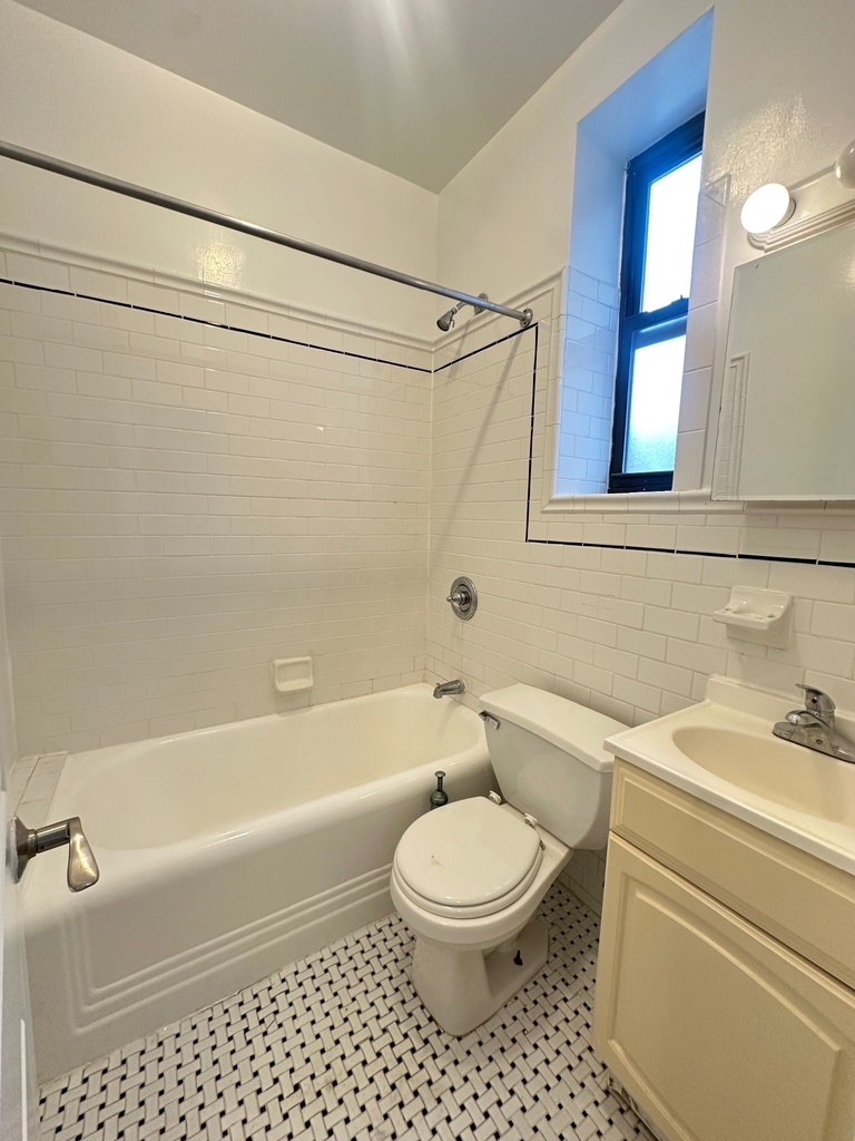 53 West 72nd Street - Photo 2