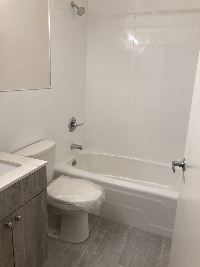 423 East 90th Street - Photo 8