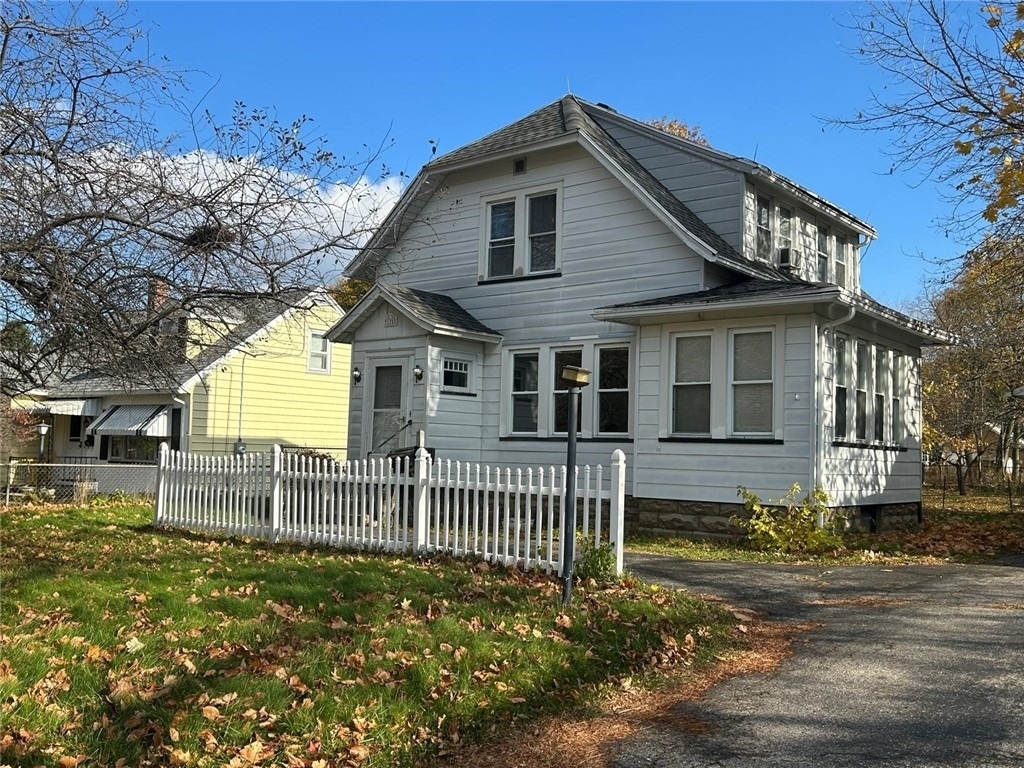 125 Windsor Road - Photo 0