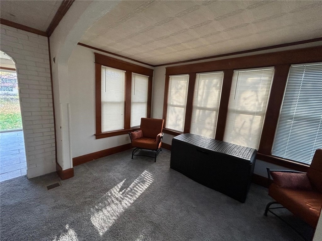 125 Windsor Road - Photo 3
