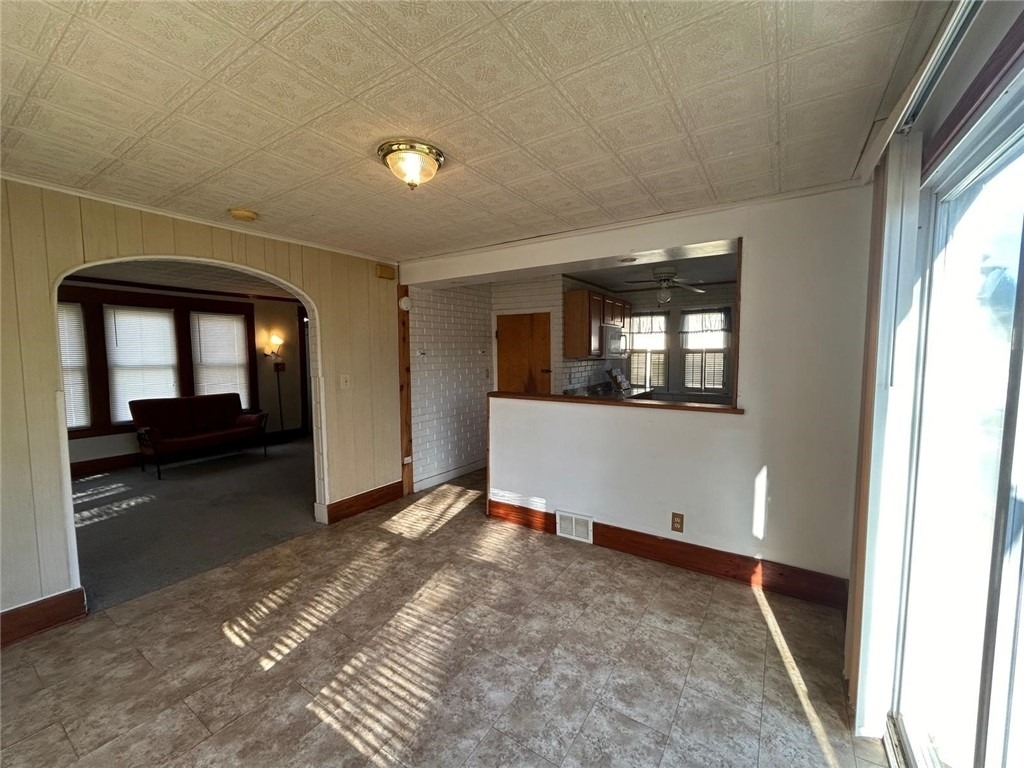 125 Windsor Road - Photo 18