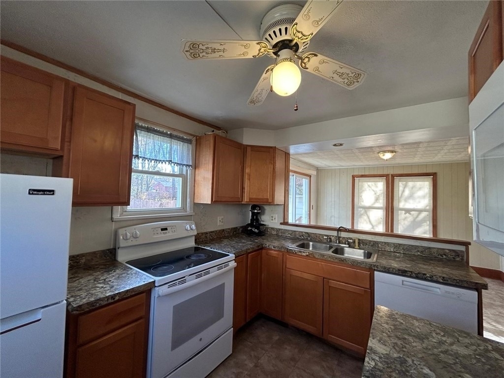 125 Windsor Road - Photo 14