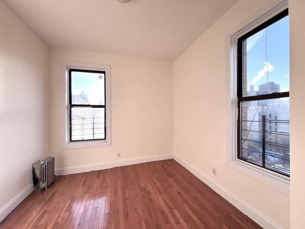 101 Audubon Avenue - Photo 4