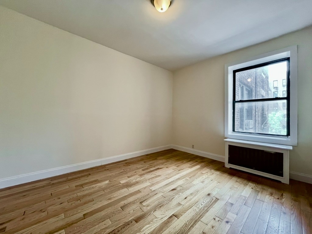 585 West 204th Street - Photo 5