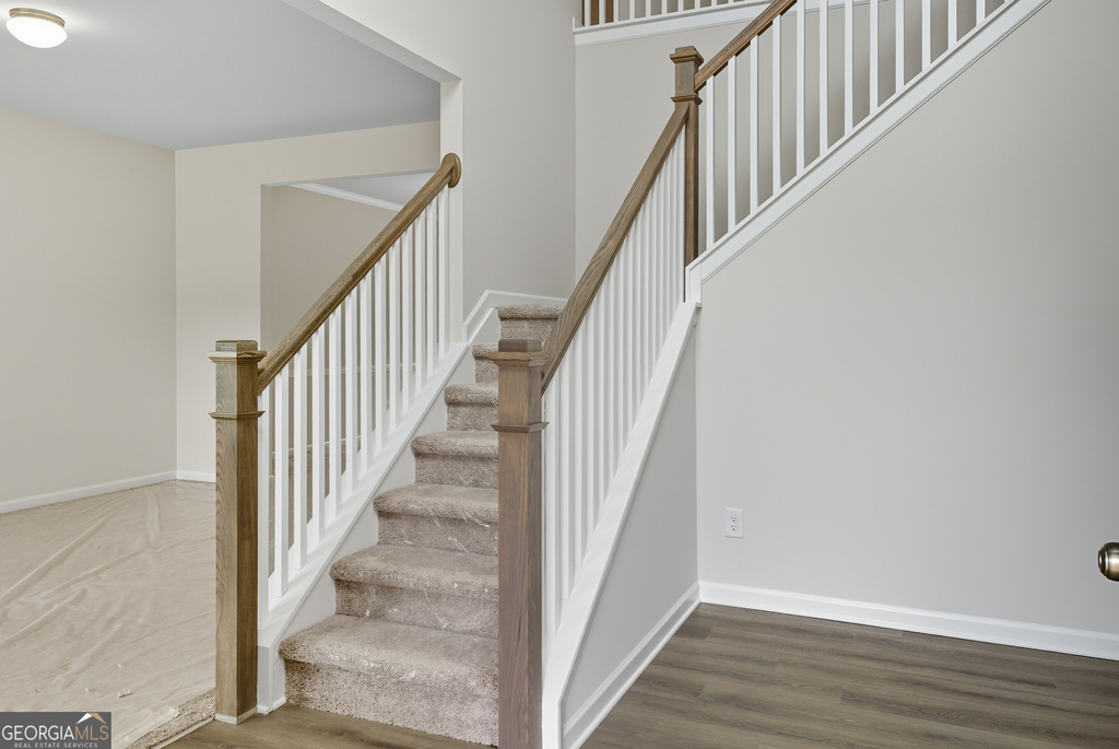 680 River Run Drive - Photo 3