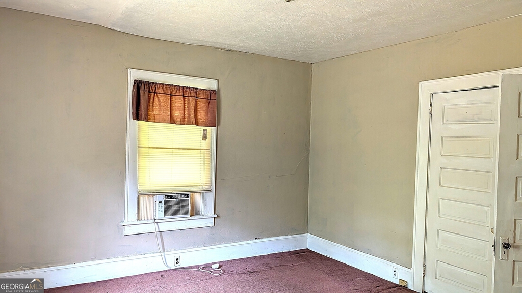 672 Bowden Street - Photo 4