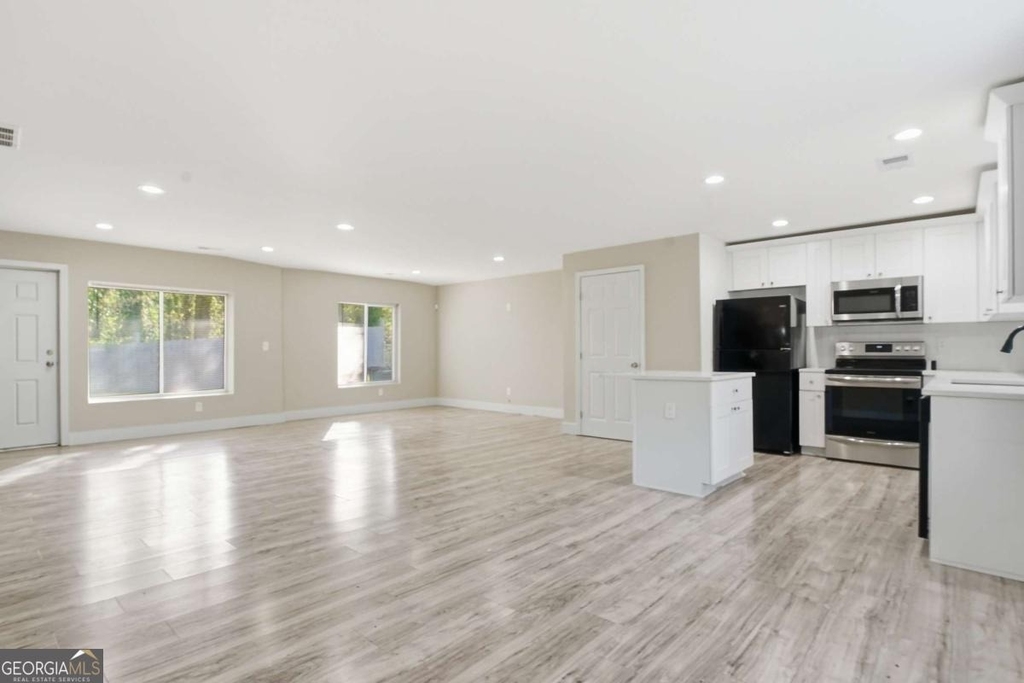 1735 Carter Circle - Photo 3