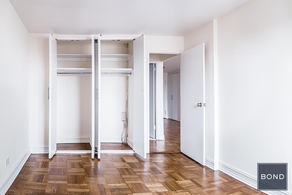 888 8th Avenue  - Photo 4