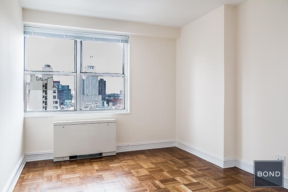 888 8th Avenue  - Photo 1