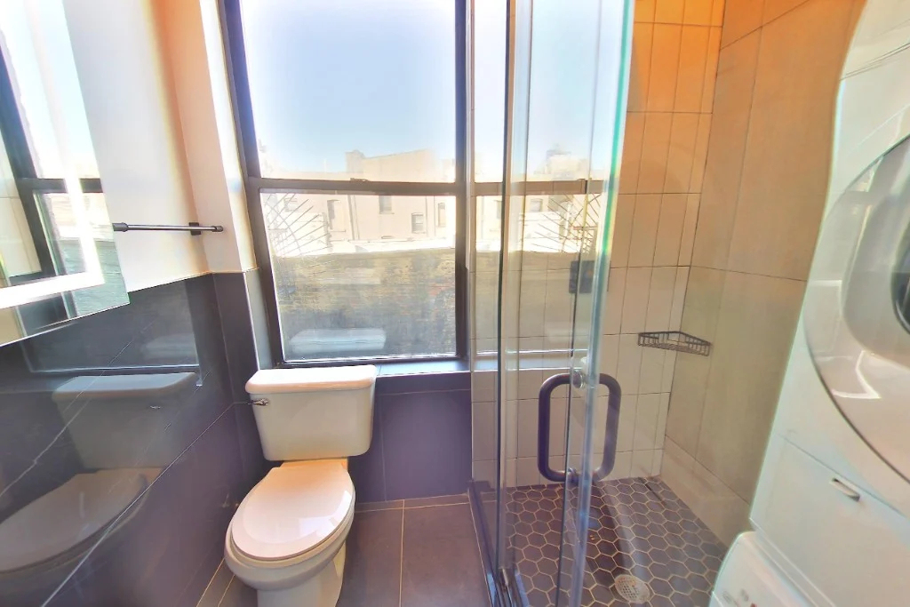 2154 2nd Avenue - Photo 4