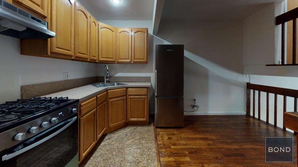 155 East 88th Street  - Photo 2