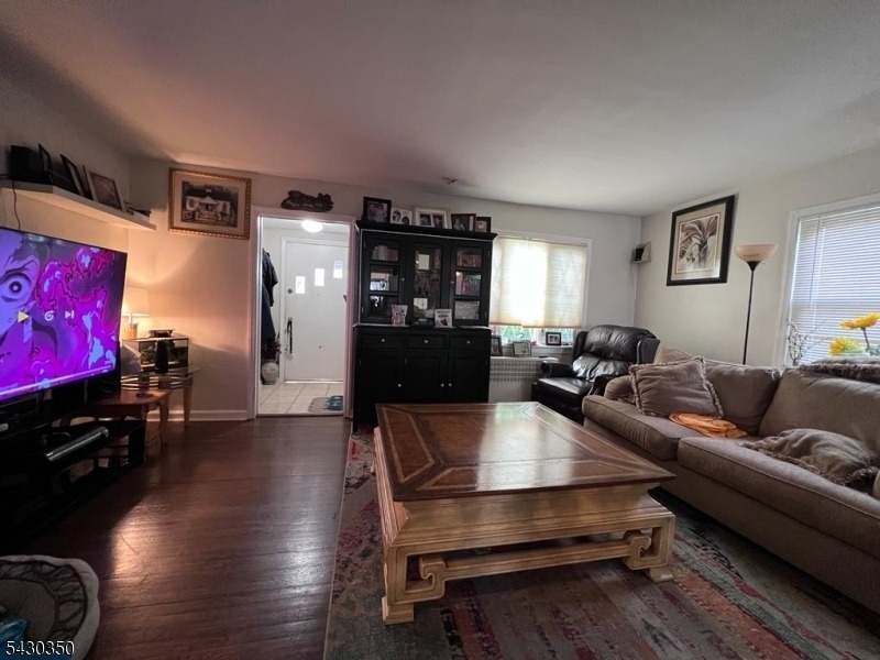 301 W Elm St - Photo 4