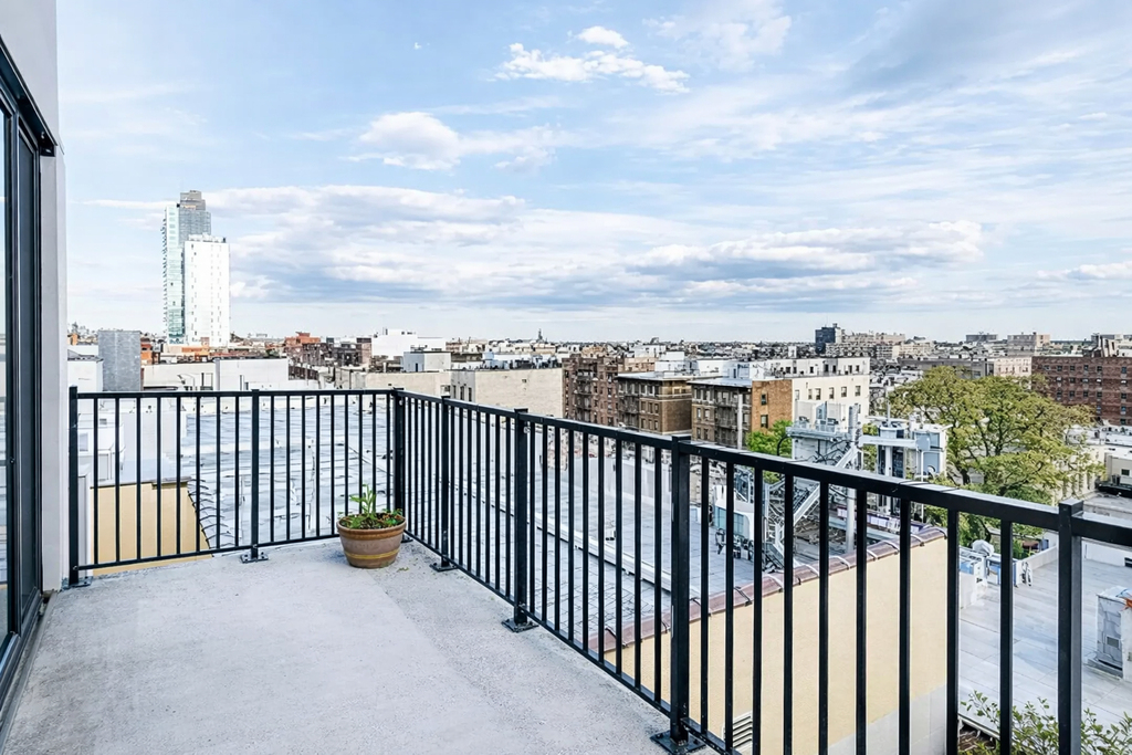 815 Flatbush Avenue - Photo 8