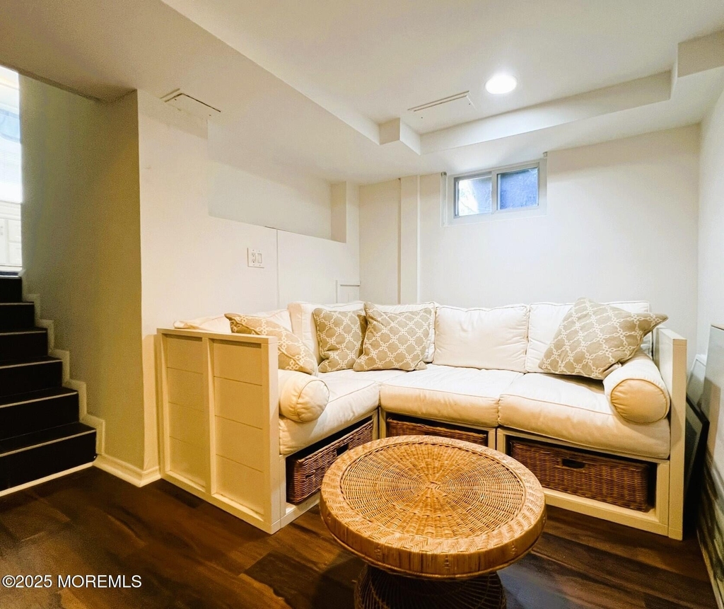 370 Macarthur Avenue - Photo 21