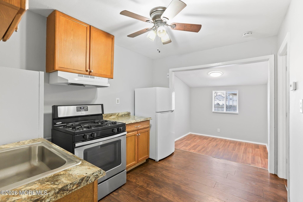 42 Center Avenue - Photo 0
