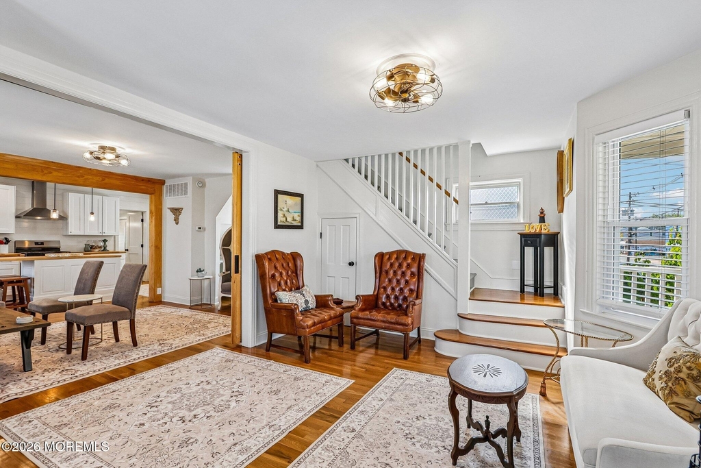 179 Bay Avenue - Photo 4