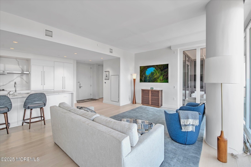1101 Ocean Avenue - Photo 7