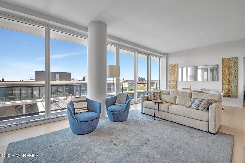 1101 Ocean Avenue - Photo 4