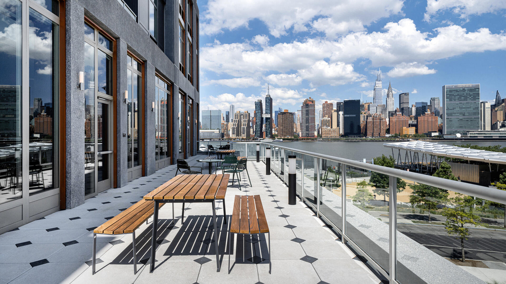 Center Boulevard - Photo 18