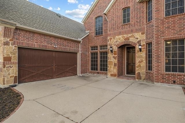 201 Chatfield Drive - Photo 4