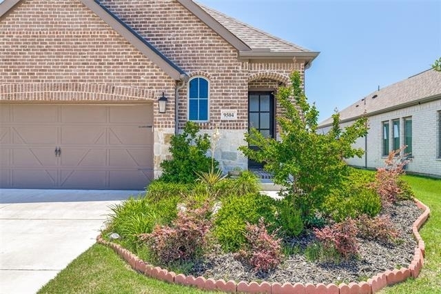 9504 Longhorn Lane - Photo 2