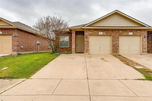 812 Walnut Street - Photo 0