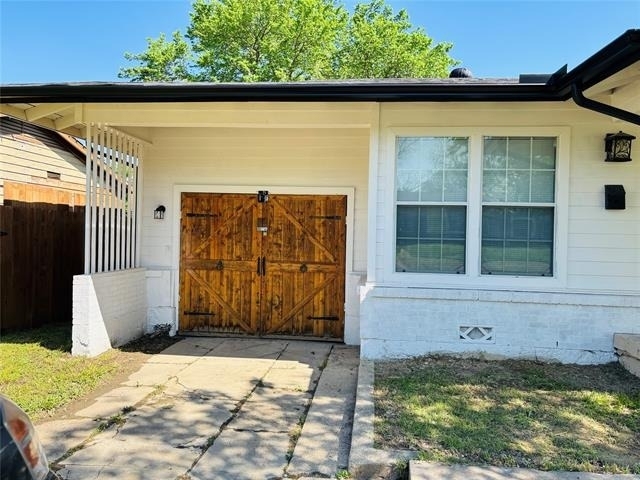 5433 Purington Avenue - Photo 2