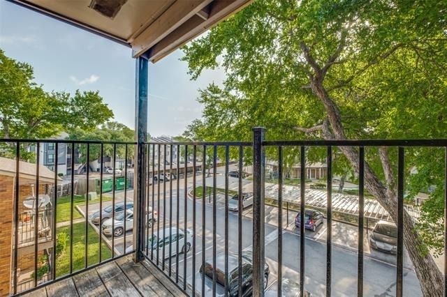 8109 Skillman Street - Photo 11