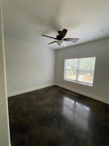722 E Woodard Street - Photo 3