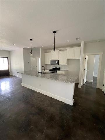 722 E Woodard Street - Photo 2