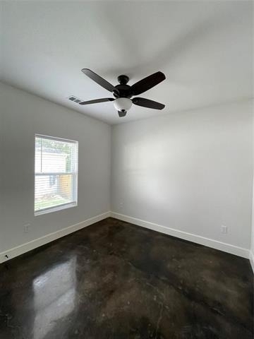 722 E Woodard Street - Photo 4