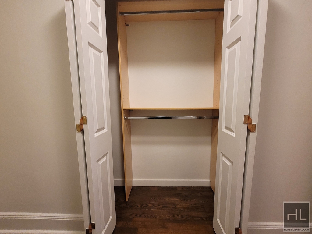 East 79th Street - Photo 2