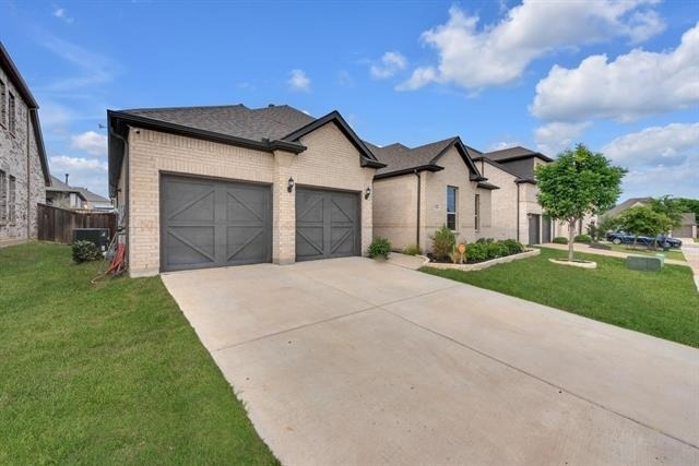 336 Cowling Drive - Photo 1
