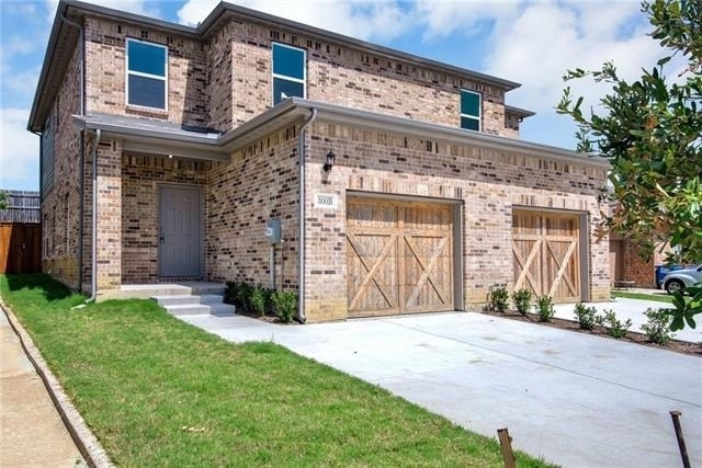 300 Woodgrove Drive - Photo 0