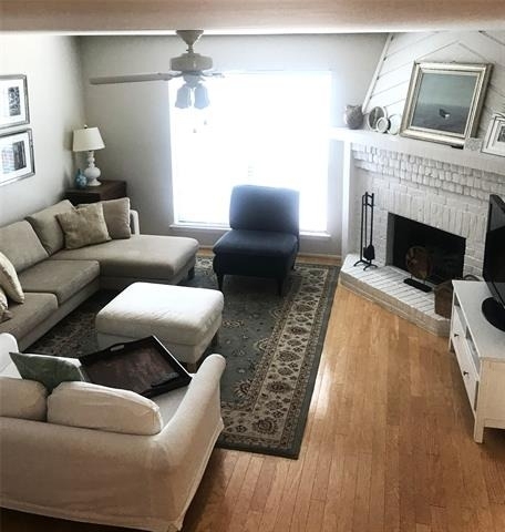 7640 W Greenway Boulevard - Photo 2