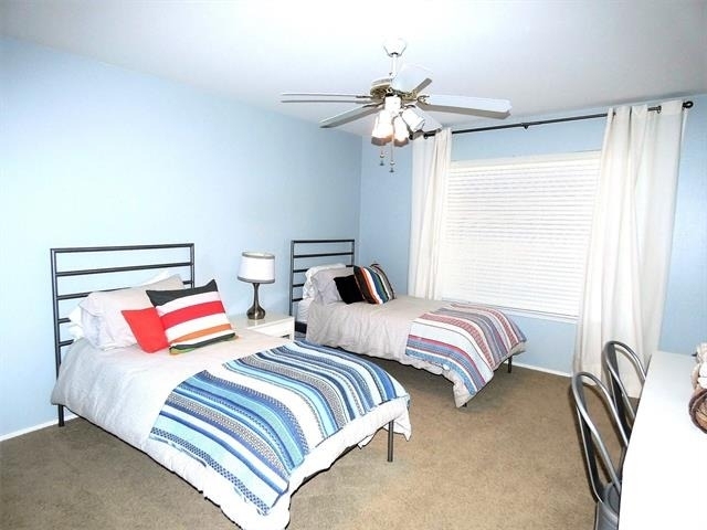 7640 W Greenway Boulevard - Photo 7