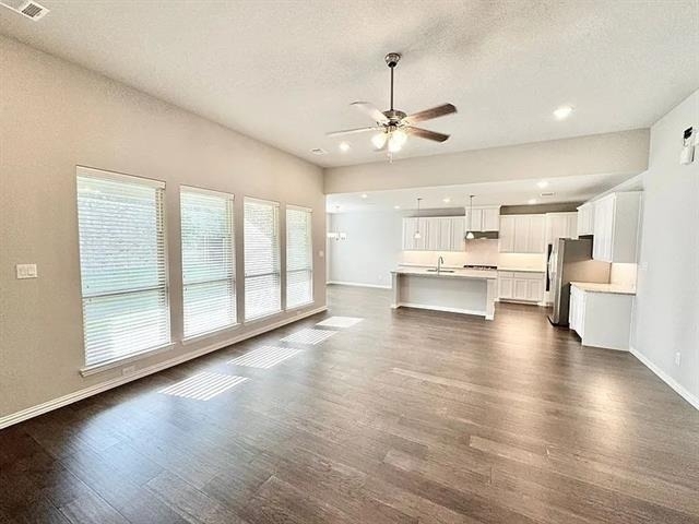 809 Uplands Drive - Photo 3