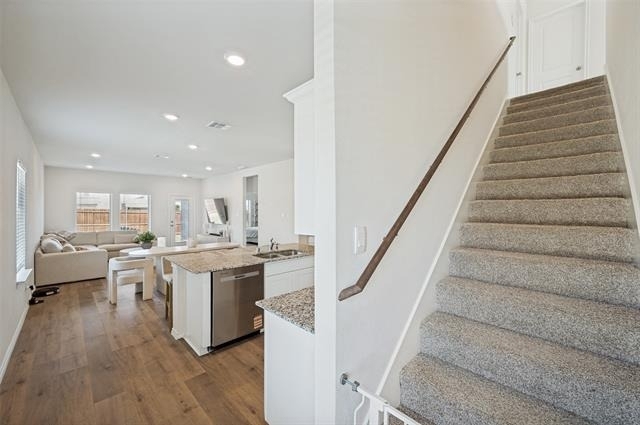 1417 Forever Way - Photo 2