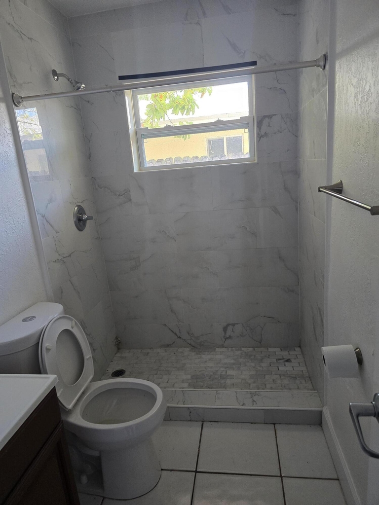 1448 Holly Heights Drive - Photo 2