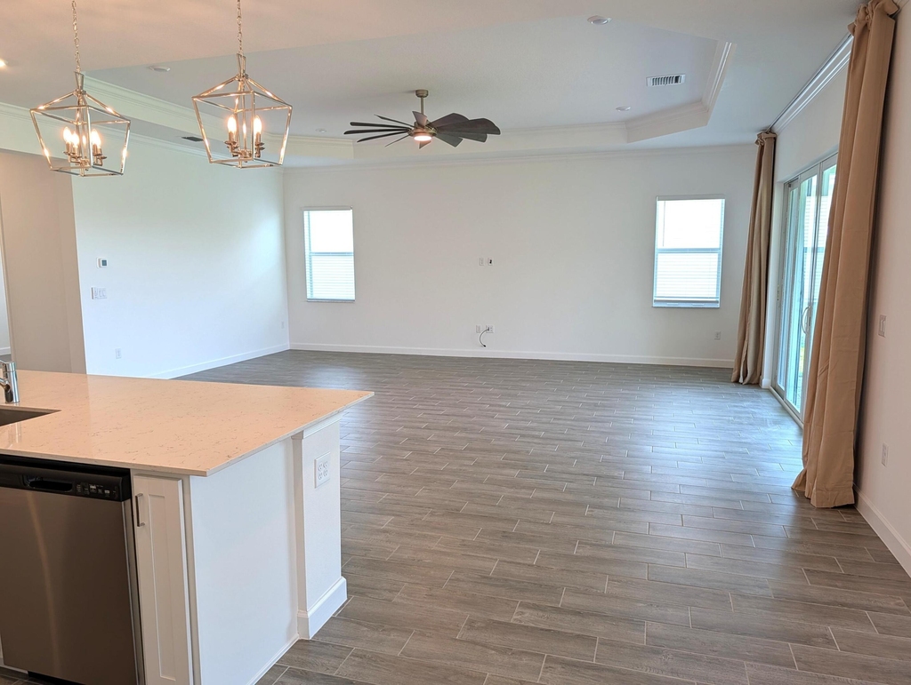 1332 Se Willow Oaks Street - Photo 5