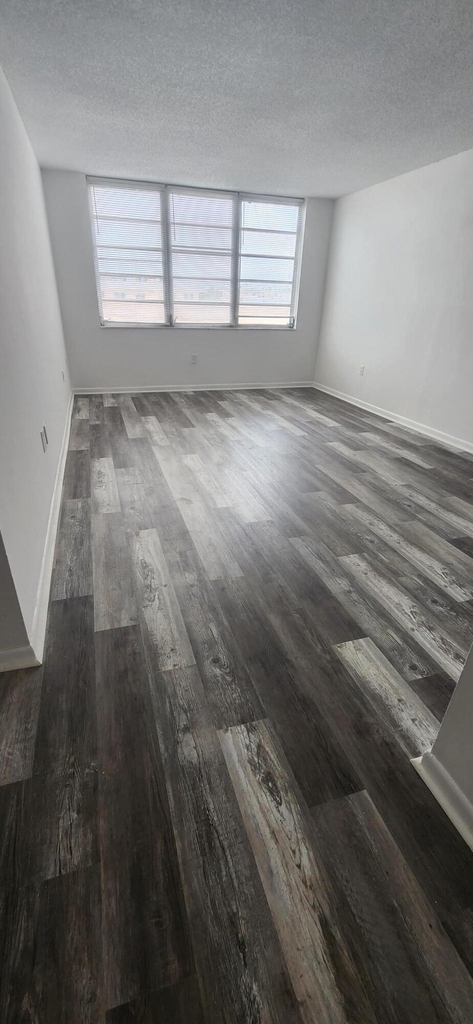 13390 Ne 7th Avenue - Photo 8
