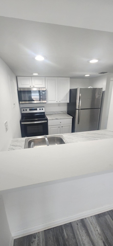 13390 Ne 7th Avenue - Photo 0