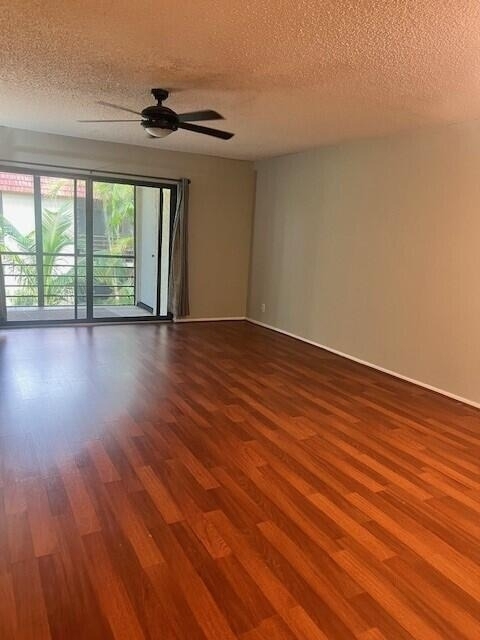 132 S Cypress Road - Photo 4