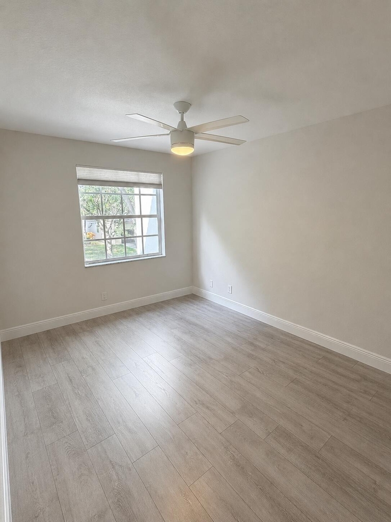 6330 Nw 80th Drive - Photo 17