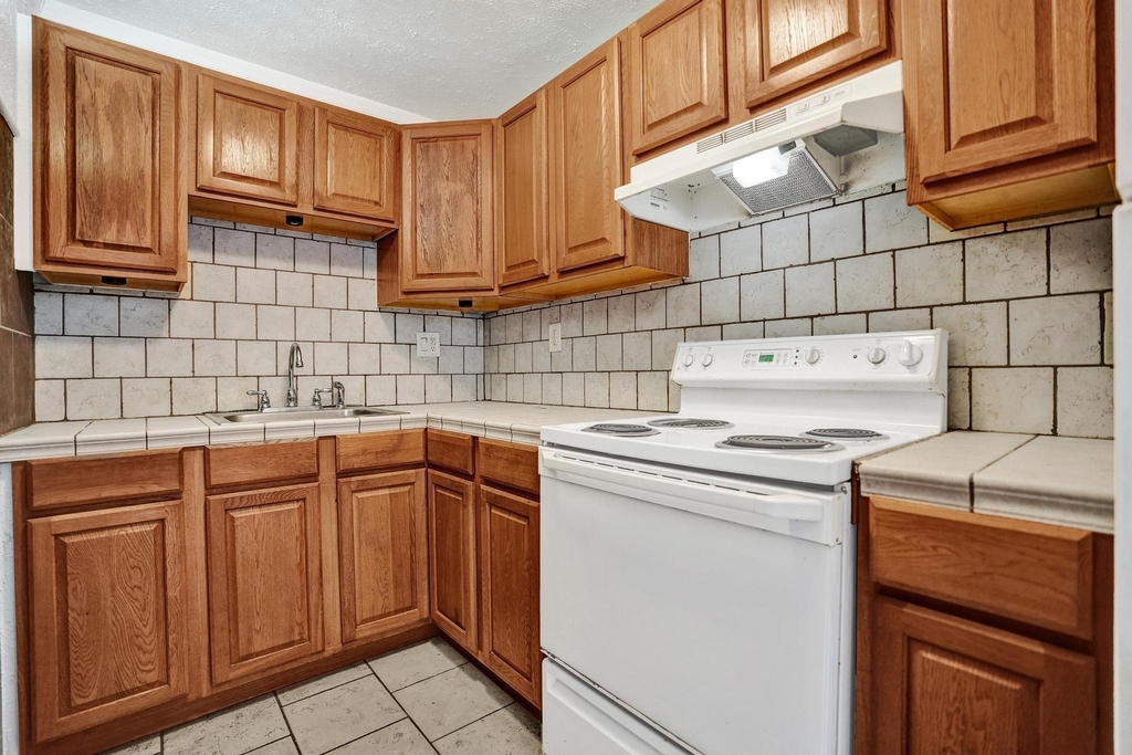 900 Ne 18th Avenue - Photo 5