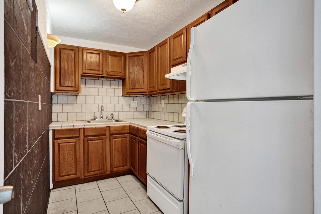 900 Ne 18th Avenue - Photo 4