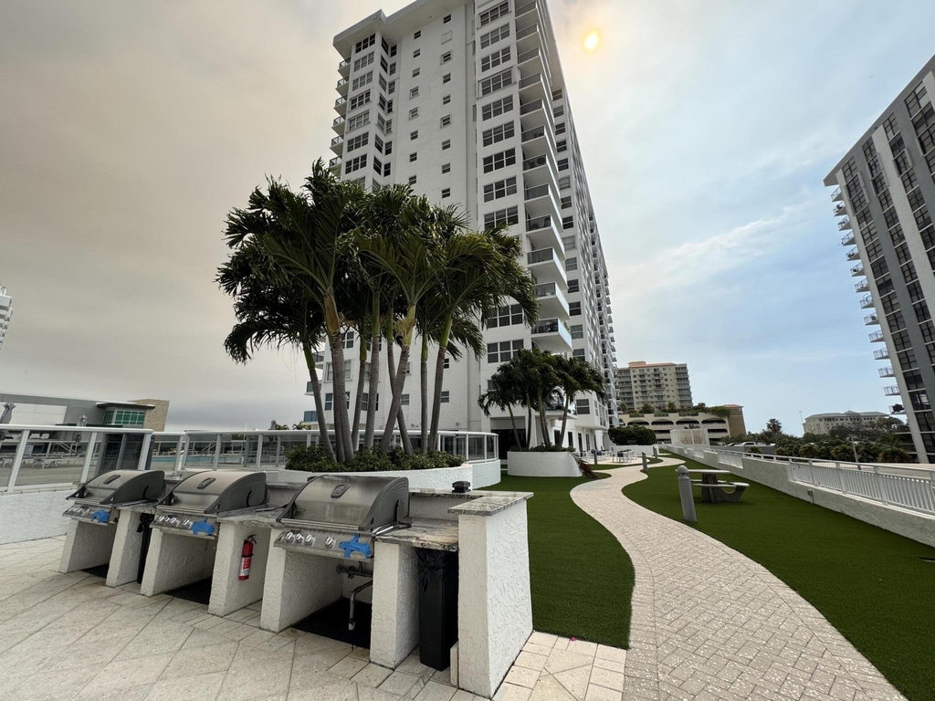 3015 N Ocean Boulevard - Photo 13