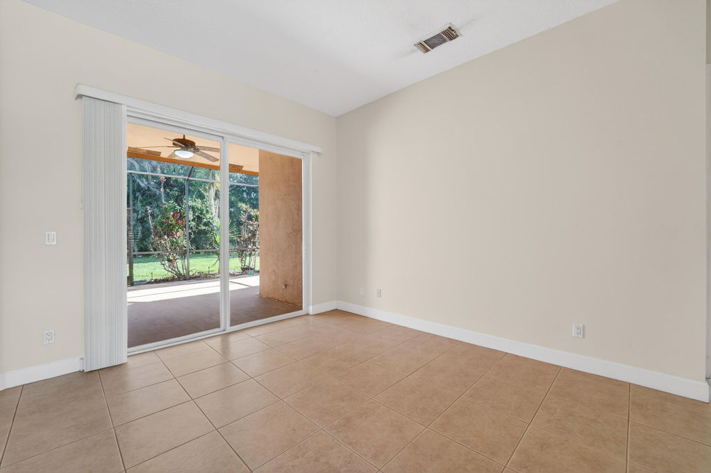 854 Sw Saint Tropez Court - Photo 8
