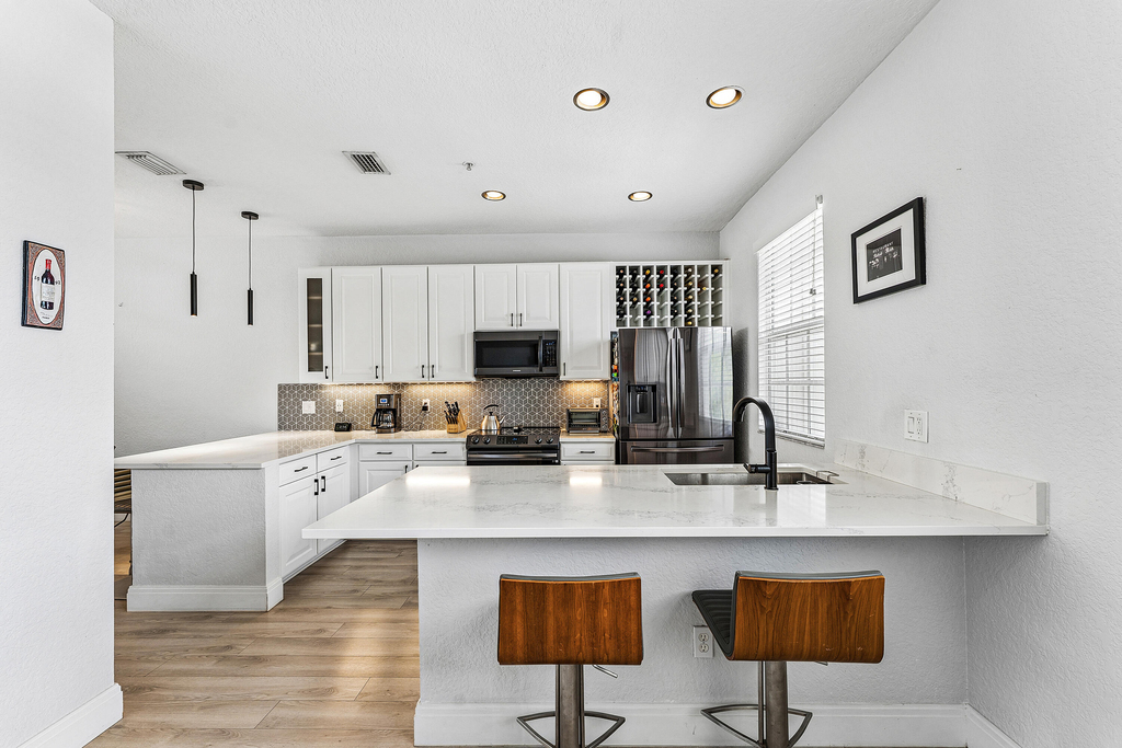 295 Ne 5th Avenue - Photo 7